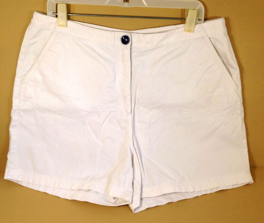 Vintage Womans White Northern Reflection High Waist Shorts Size 16 Pockets